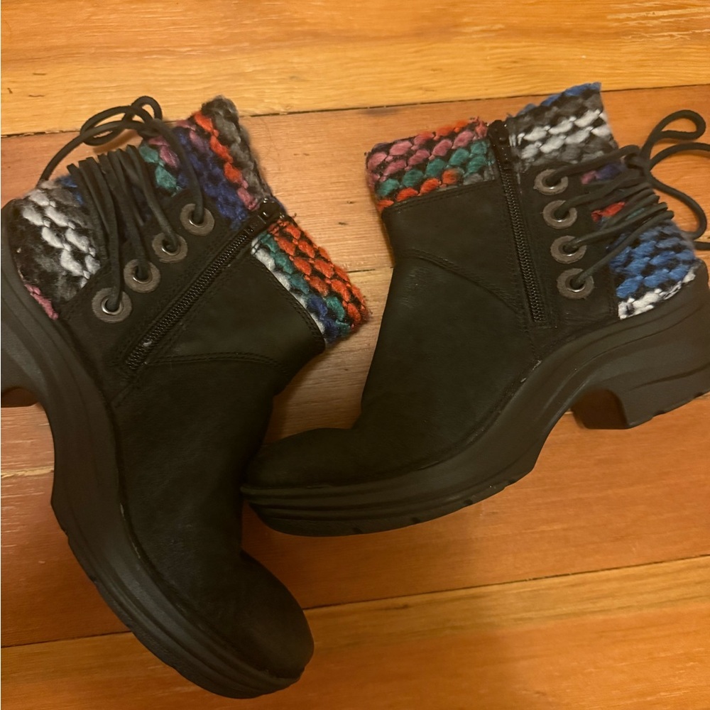 Stylish Black and Multicolor Women's Boots